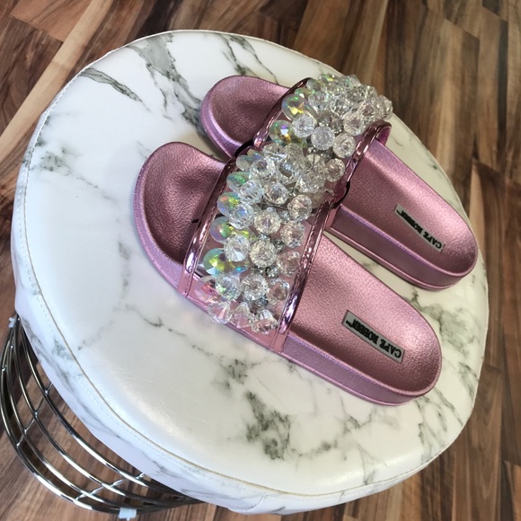 ‼️ Metallic Pink 3D Diamond Slides - Picture 7 of 8